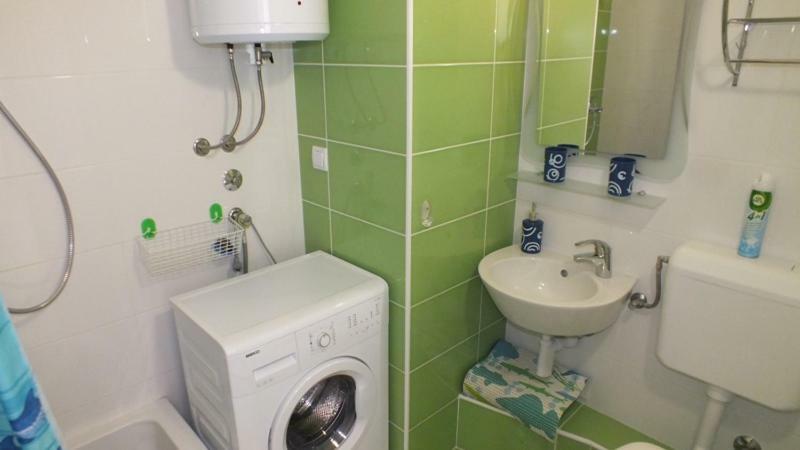 Seaview Apartment Омиш Экстерьер фото